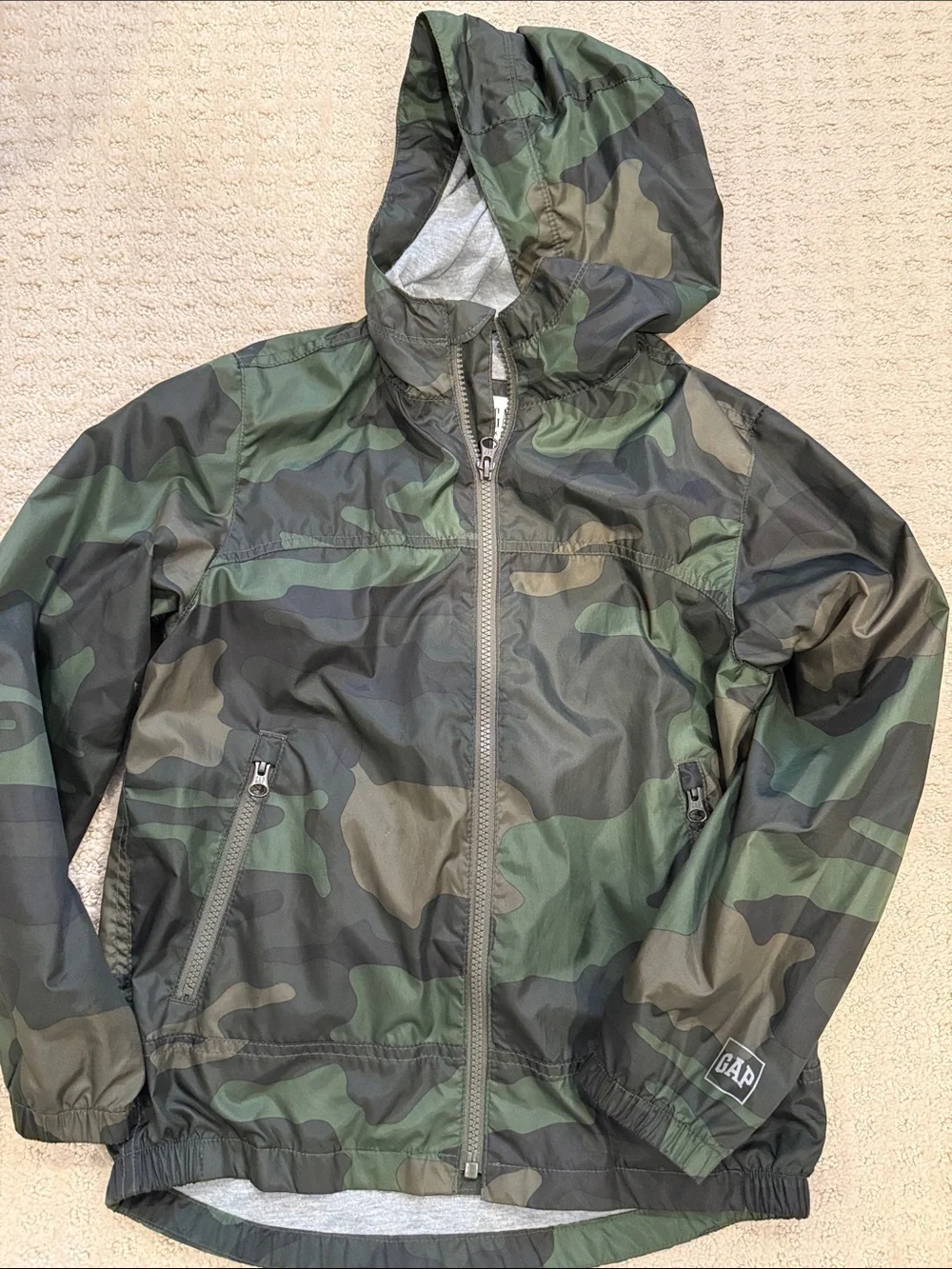 GAP Kids’ Hooded Camo Windbreaker Jacket - Green & Black Sz-8